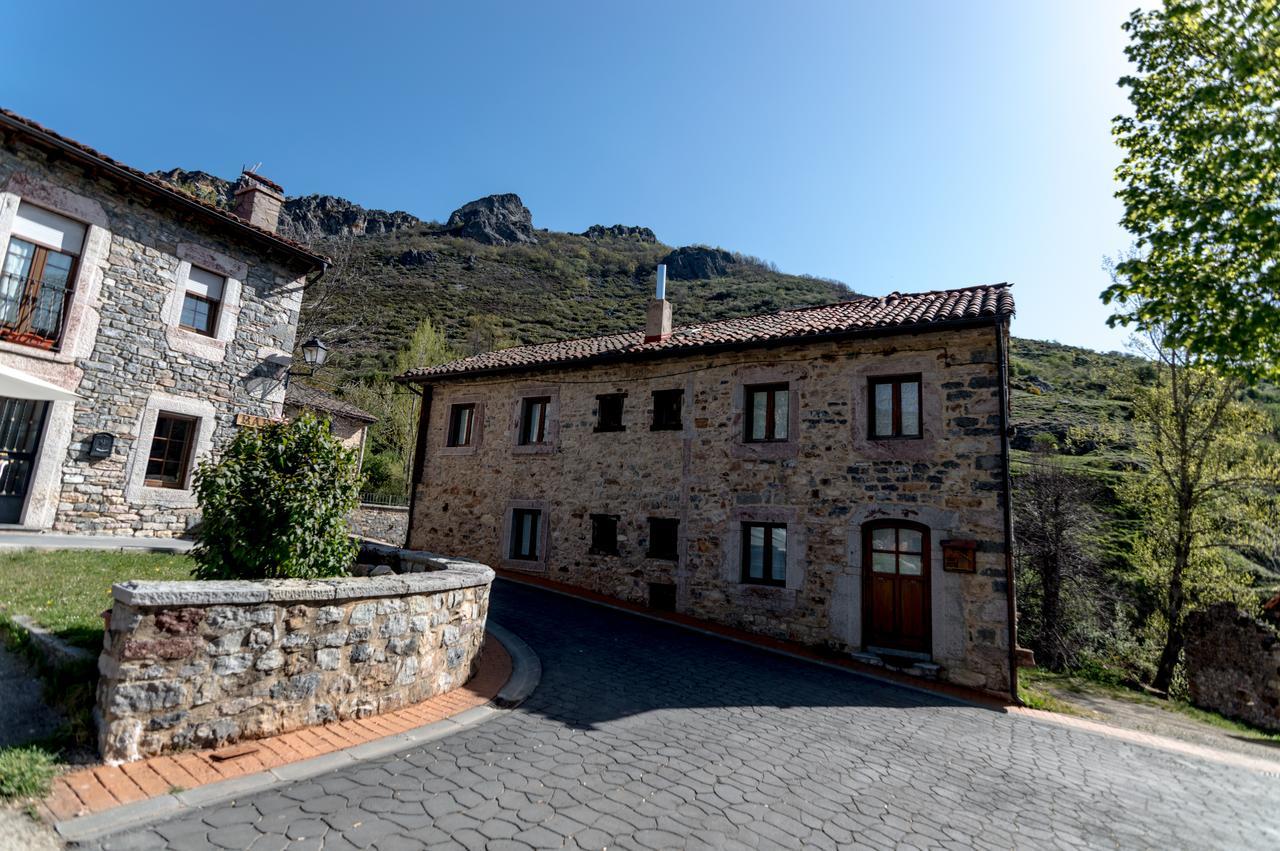 Casa Rural La Catedral De La Montana Affittacamere Lois Esterno foto